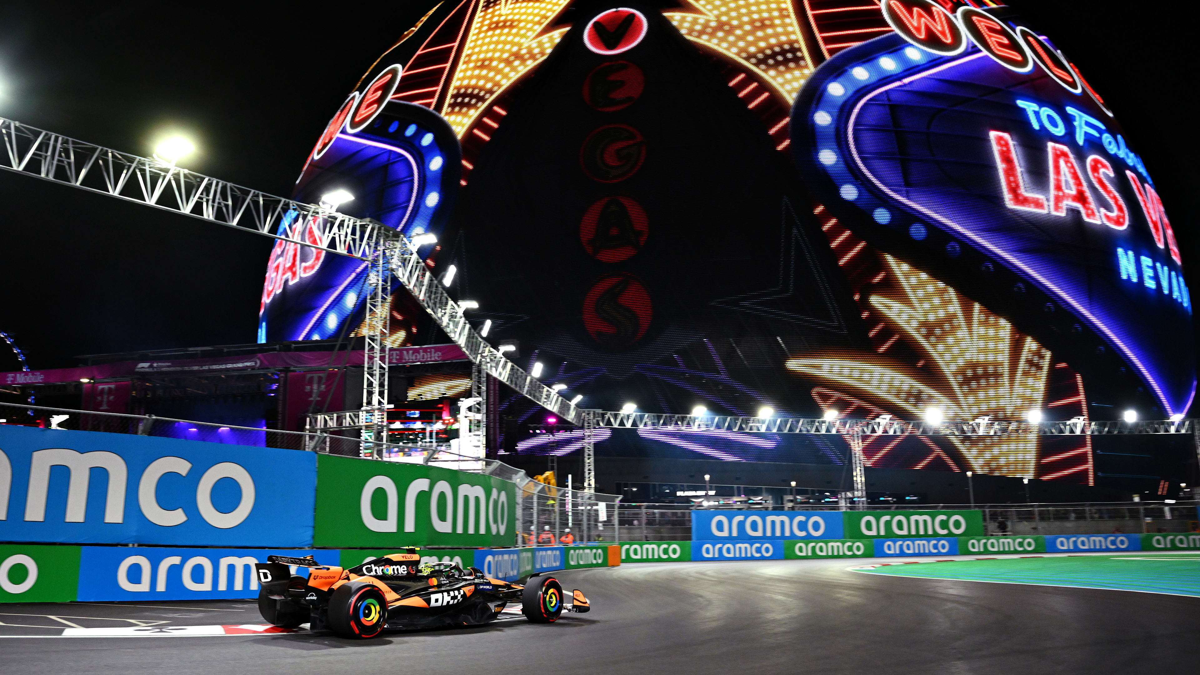 LIVE COVERAGE - Formula 1 Las Vegas Grand Prix 2024 | Formula 1®